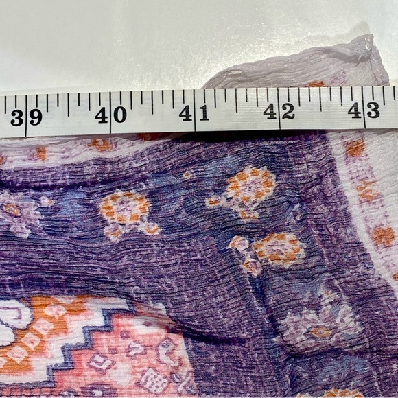 Lucky Brand Women’s Silk Scarf Tapestry Print - Picture 6 of 7